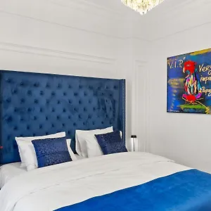 - Rafinament Arhitectural - Blocul Wilson Apartment